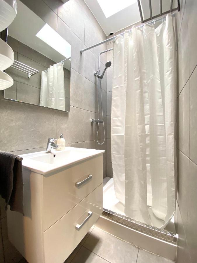 Bonjour Apartments Сentre 3 Antwerpen Ngoại thất bức ảnh