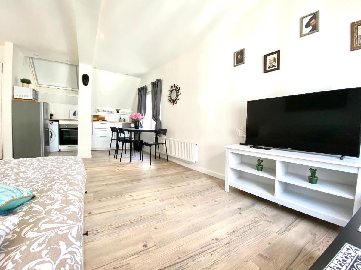 Bonjour Apartments Сentre 3 Antwerpen Ngoại thất bức ảnh