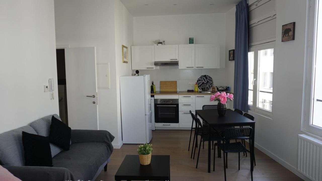 Bonjour Apartments Сentre 3 Antwerpen Ngoại thất bức ảnh