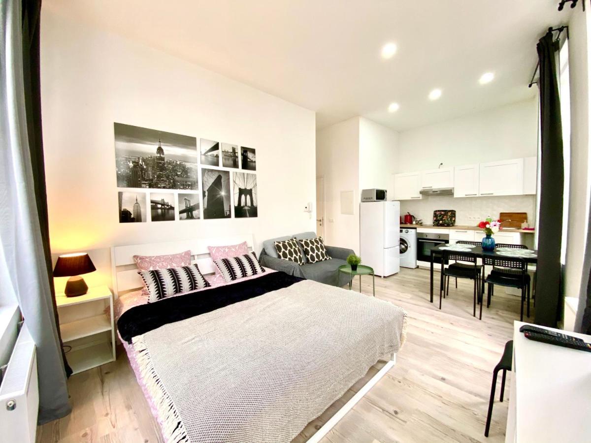 Bonjour Apartments Сentre 3 Antwerpen Ngoại thất bức ảnh