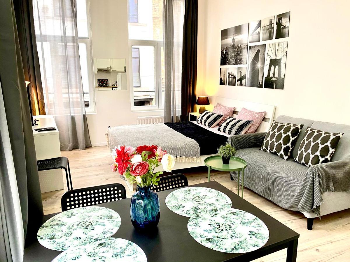 Bonjour Apartments Сentre 3 Antwerpen Ngoại thất bức ảnh